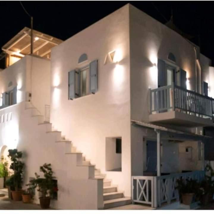 Akrogiali Agios Prokopios Buitenkant foto