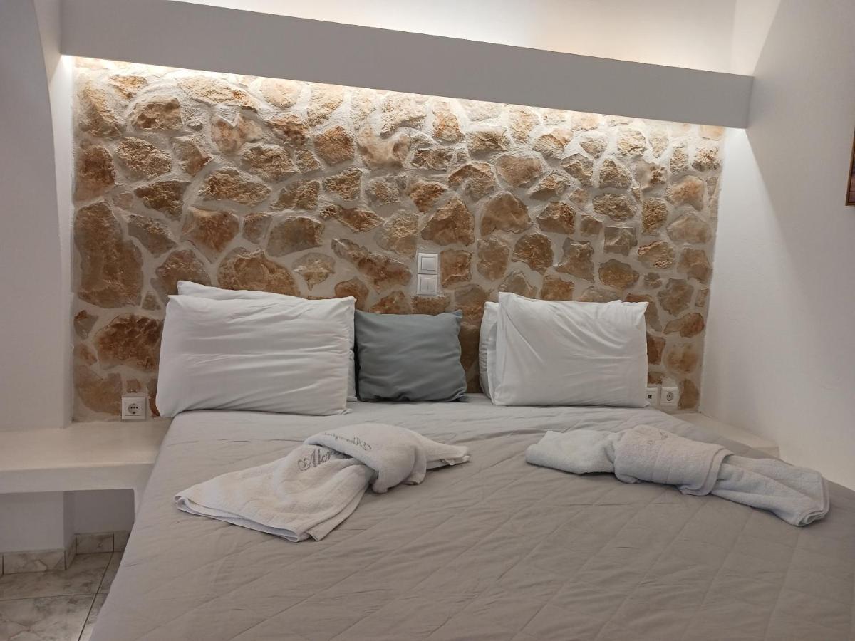 Akrogiali Agios Prokopios Kamer foto